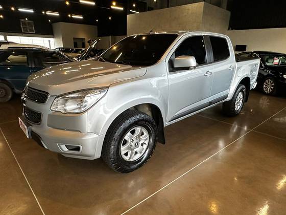 CHEVROLET S10 2.8 LT 4X4 CD 16V TURBO DIESEL 4P MANUAL